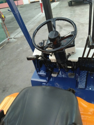 ขาย รถโฟรคลิฟท์ โตโยต้า รุ่น 5 เบนซิน ขาย รถโฟรคลิฟท์ โตโยต้า รุ่น 5 เบนซิน