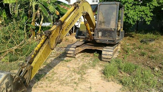 ขายรถขุด โคมัสสุ PC60-5 เครื่องเดิม ช่วงล่างดี ขายรถขุด โคมัสสุ PC60-5 เครื่องเดิม ช่วงล่างดี