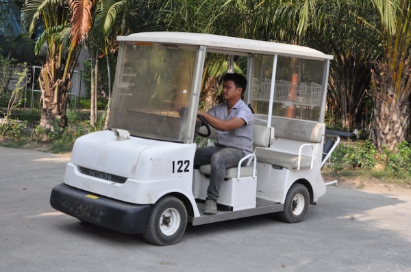 ขายรถกอล์ฟHITACHIไฟฟ้า ทำชาร์ตไฟ220v.ในตัวไม่จุกจิก สภาพเดิมๆจากญีปุ่นยังไม่เคยใช้ในไทย59,000เท่านั้น