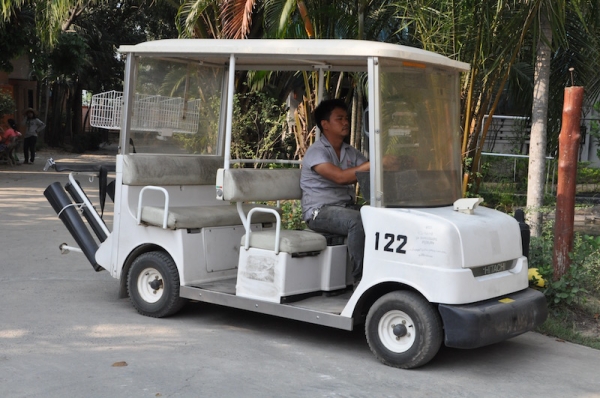 ขายรถกอล์ฟHITACHIไฟฟ้า ทำชาร์ตไฟ220v.ในตัวไม่จุกจิก สภาพเดิมๆจากญีปุ่นยังไม่เคยใช้ในไทย59,000เท่านั้น ขายรถกอล์ฟHITACHIไฟฟ้า ทำชาร์ตไฟ220v.ในตัวไม่จุกจิก สภาพเดิมๆจากญีปุ่นยังไม่เคยใช้ในไทย59,000เท่านั้น