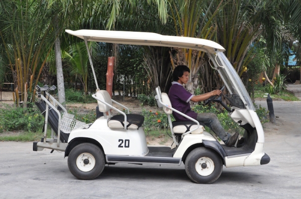 ขายรถกอล์ฟ sanyo4ที่นั่ง สภาพเดิมๆจากญีปุ่นยังไม่เคยใช้ในไทย39,000เท่านั้น