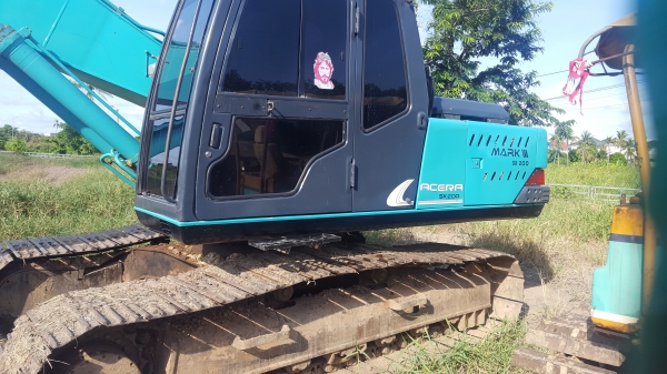 ขาย200-3  ไฟฟ้าครบ  มีเล่มทะเบียน เครื่องเดิมปั้มเดิม