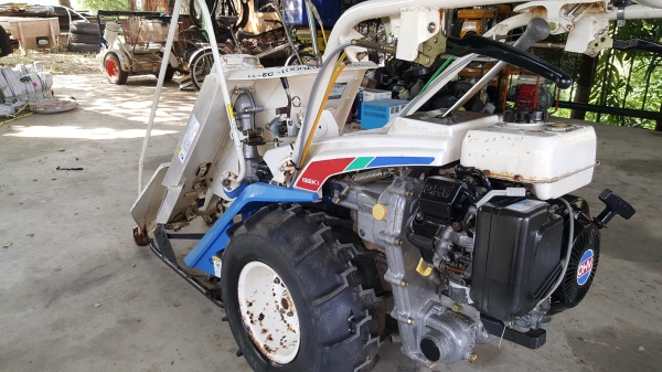 รถเกี่ยวข้าวดินตาม แบบมัด วางลาย รหัสสินค้า  D2 - 11 สอบถามได้