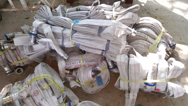 สายดับเพลิง ของใหม่ เก่าญี่ปุ่น ราคา 1300 บาท 1.5 นิ้ว ยาว 15 เมตร