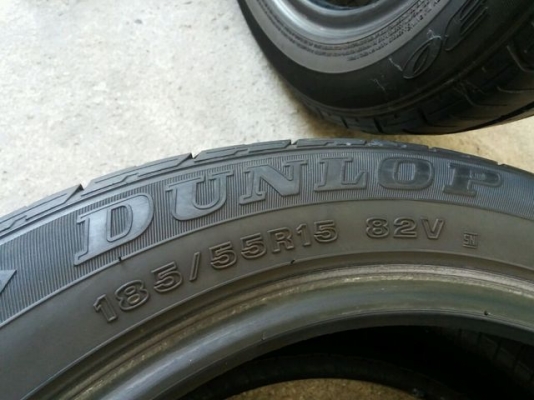ขายยาง Dunlop 185 55 15 มีคู่เดียว ปี 13 ขายยาง Dunlop 185 55 15 มีคู่เดียว ปี 13