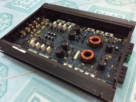 แอมป์2chคลาสเอบี อีเก้ง มือสองสภาพดี *ตำหนิขั่วไฟไม่สวยแต่ขันปกติ ใช้งานปกติ เสียงดีมาก แรงๆ ขับกลางแหลมอย่างละ6-8ดอกได้ ขาย 1250 บาท สนใจ0892425454 อยู่สระบุรี แอมป์2chคลาสเอบี อีเก้ง มือสองสภาพดี *ตำหนิขั่วไฟไม่สวยแต่ขันปกติ ใช้งานปกติ เสียงดีมาก แรงๆ ขับกลางแหลมอย่างละ6-8ดอกได้ ขาย 1250 บาท สนใจ0892425454 อยู่สระบุรี