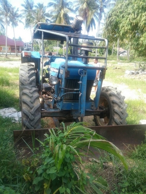 ขายรถไถ FORD 5630 2 เพลา ใบมีด 7 จาน เอกสารเล่ม ราคา 400000