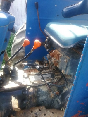 ขายรถไถ FORD 5630 2 เพลา ใบมีด 7 จาน เอกสารเล่ม ราคา 400000