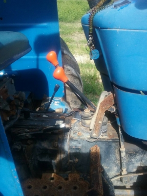 ขายรถไถ FORD 5630 2 เพลา ใบมีด 7 จาน เอกสารเล่ม ราคา 400000