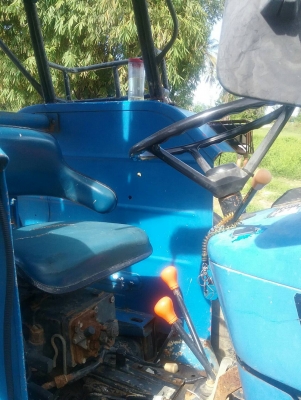 ขายรถไถ FORD 5630 2 เพลา ใบมีด 7 จาน เอกสารเล่ม ราคา 400000