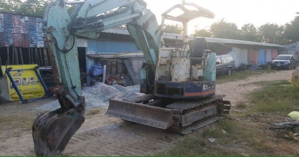 ขาย!! >>> Kubota 30 แถมหัวเจาะ + เทนเลอร์ ชุดนี้พร้อมทำกิน <<< เบอร์ติดต่อ 098-7155789