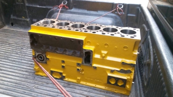 ขายเสื้อสูบรถแมคโค PC-200-5ใส่ 6-D-95-L ของถอดอะไหล่ขาย เปลี่ยนปลอกให้ใหม่ พร้อมใช้ครับ