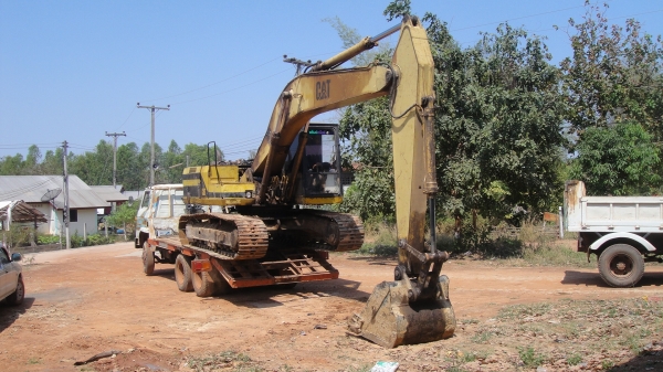 ขาย CAT E 200 B ขาย CAT E 200 B