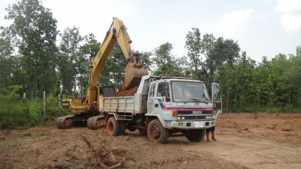 ขาย CAT E 200 B ขาย CAT E 200 B