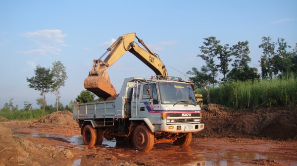 ขาย CAT E 200 B ขาย CAT E 200 B