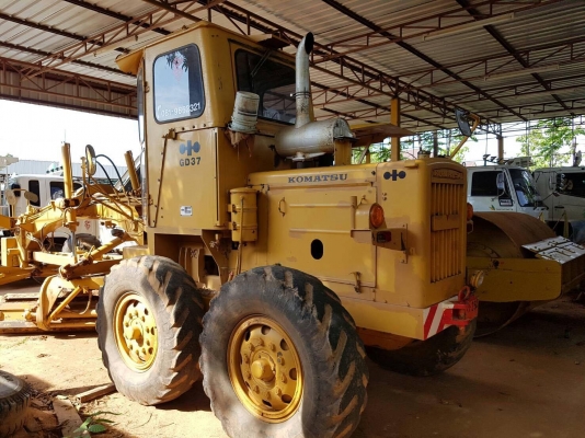 ขาย รถเกรด KOMATSU GD 376H เก่านอก ใช้งานมาได้ 1 ปี
