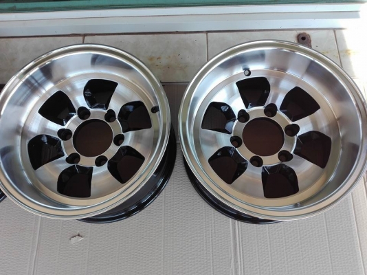 ล้อ15*8 et-17 6/139.7 ราคา8500 ล้อหนาสวยไม่มีตำหนิ โทร096-2085202 ครับ ล้อ15*8 et-17 6/139.7 ราคา8500 ล้อหนาสวยไม่มีตำหนิ โทร096-2085202 ครับ