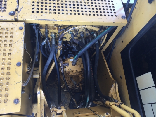 Cat 312B รถเก่านอก เอกสารใบอินวอยพร้อม รถสวย สภาพพร้อมใช้งาน เช็ครั่วซึมหมดแล้ว แอร์เย็น สนใจได้ที่ คุณเบียร์ 0802719535