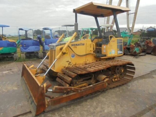 ขายจ้า รถดันยอดนิยม Komatsu D20P และ Mitsubishi BD2GII รถนำเข้าจากญี่ปุ่นแท้ๆ ค่ะ สภาพสวยๆทุกคัน