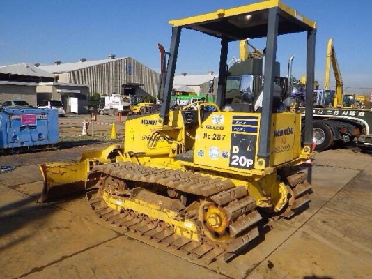 ขายจ้า รถดันยอดนิยม Komatsu D20P และ Mitsubishi BD2GII รถนำเข้าจากญี่ปุ่นแท้ๆ ค่ะ สภาพสวยๆทุกคัน