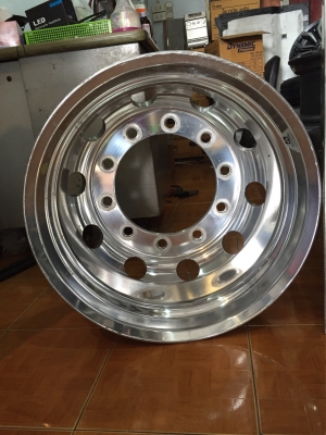 ล้อมีเนียมvolvo. 4000