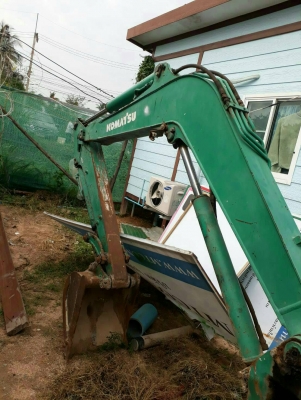 ขายด่วนรถแบคโฮ KOMATSU= PC 30=7 สภาพสวย พร้อมใช้งาน