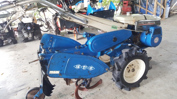 รถพรวนดิน 5.5 แรง  ใบตีเดินสวย พร้อมใช้งาน