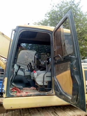 ขาย 1,150,000 KOMATSU pc 200-7 เล่มทะเบียน ไฟฟ้าครบ เครื่องดี ปั่มแรง เอวดี ช่างล่างดี รถพร้อมใช้ รถอยู่ ร้อยเอ็ด 090-772-3710 090-772-3708