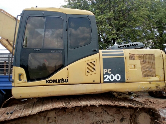 ขาย 1,150,000 KOMATSU pc 200-7 เล่มทะเบียน ไฟฟ้าครบ เครื่องดี ปั่มแรง เอวดี ช่างล่างดี รถพร้อมใช้ รถอยู่ ร้อยเอ็ด 090-772-3710 090-772-3708