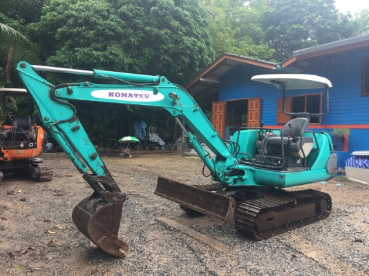 ขายรถขุดเล็ก komatsu pc30-7 สภาพเดิมๆพร้อมใช้
