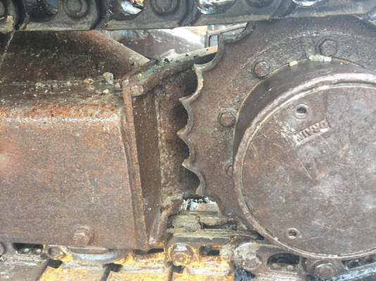 ขายรถขุดเล็ก komatsu pc30-7 สภาพเดิมๆพร้อมใช้