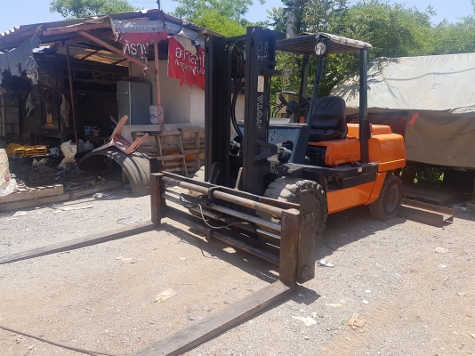 ขายรถยกfd45ดีเซล(รถนอกเอกสารนำเข้าพร้อม)