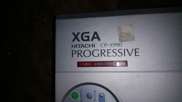 โปรเจคเตอร์ hitachi cp-x990