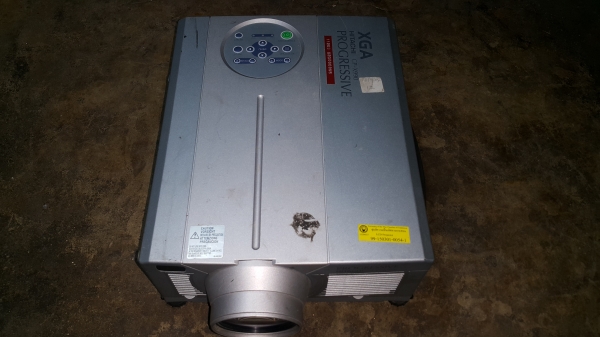 โปรเจคเตอร์ hitachi cp-x990