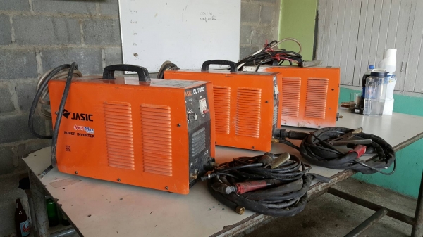 ถังน้ำมัน 5000 ลิตรหนา 6 มิลสีสวยๆหวานๆมีสองใบให้เลือก