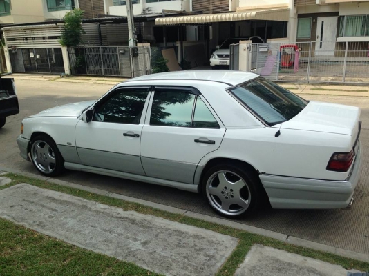 Benz 300E ปี97 เกียร์ออโต้ แก๊สหัวฉีด Benz 300E ปี97 เกียร์ออโต้ แก๊สหัวฉีด