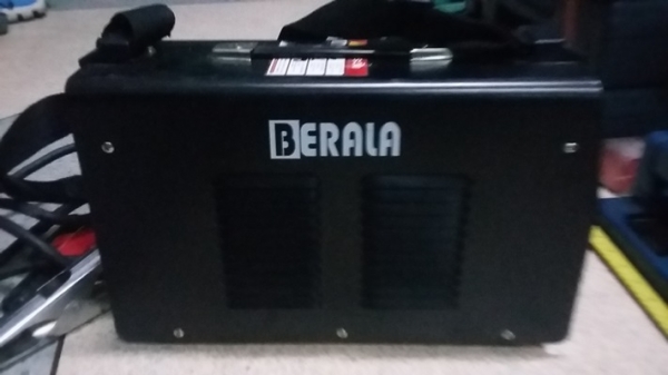 ตู้เชื่อม inverter BERALA IGBT-270 สภาพสวยมากพร้อมใช้งาน รุ่นนี้พิเศษ มีสายสะพายบ่าด้วยครับ ราคา 1900 บาทรวมส่งครับ ตู้เชื่อม inverter BERALA IGBT-270 สภาพสวยมากพร้อมใช้งาน รุ่นนี้พิเศษ มีสายสะพายบ่าด้วยครับ ราคา 1900 บาทรวมส่งครับ
