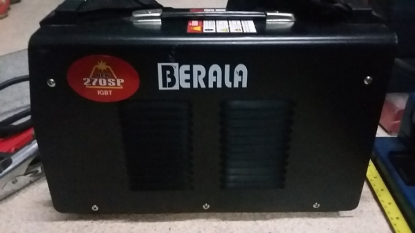 ตู้เชื่อม inverter BERALA IGBT-270 สภาพสวยมากพร้อมใช้งาน รุ่นนี้พิเศษ มีสายสะพายบ่าด้วยครับ ราคา 1900 บาทรวมส่งครับ ตู้เชื่อม inverter BERALA IGBT-270 สภาพสวยมากพร้อมใช้งาน รุ่นนี้พิเศษ มีสายสะพายบ่าด้วยครับ ราคา 1900 บาทรวมส่งครับ