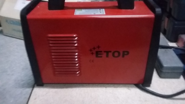 ตู้เชื่อม inverter ETOP ARC-250 สภาพมือ 1 แค่ไม่มีกล่อง ยังไม่เคยใช้งาน มีหน้ากากแถมด้วย ราคา 2000 บาทรวมส่งครับ