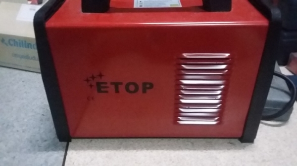 ตู้เชื่อม inverter ETOP ARC-250 สภาพมือ 1 แค่ไม่มีกล่อง ยังไม่เคยใช้งาน มีหน้ากากแถมด้วย ราคา 2000 บาทรวมส่งครับ