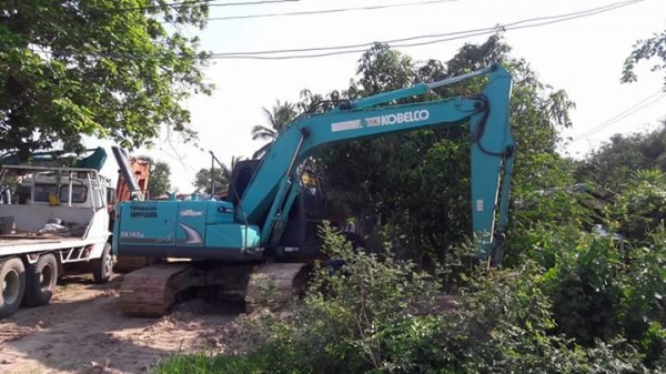 140 ซุปเปอร์เอ้ก ไมค์9&times;&times;&times;.ชม. กริ้ป