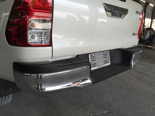 ต้องการขายอะไหร่TOYOTA REVOแท้จากศูนย์