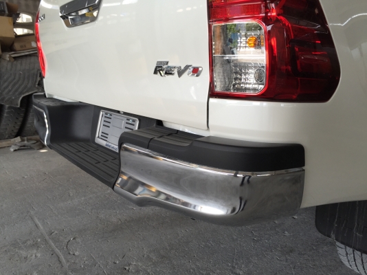 ต้องการขายอะไหร่TOYOTA REVOแท้จากศูนย์