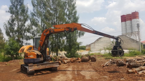 ขายรถแบ็คโค คีบไม้HITACHI EX55สภาพใช้งานประจำช่วงล่างดีทำงานเร็ว มีใบมีดหน้า วีดีโอทำงาน https://youtu.be/W5IpEGjG3cw ขายรถแบ็คโค คีบไม้HITACHI EX55สภาพใช้งานประจำช่วงล่างดีทำงานเร็ว มีใบมีดหน้า วีดีโอทำงาน https://youtu.be/W5IpEGjG3cw