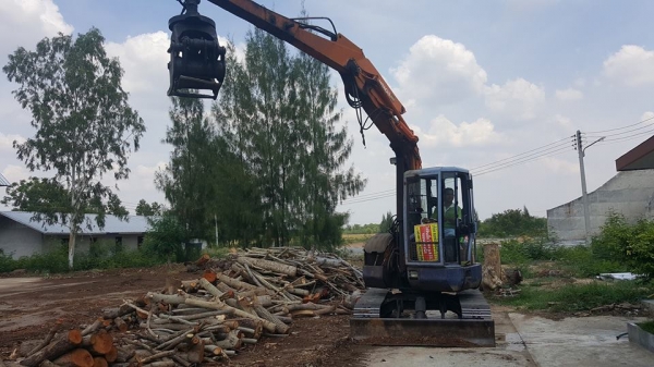 ขายรถแบ็คโค คีบไม้HITACHI EX55สภาพใช้งานประจำช่วงล่างดีทำงานเร็ว มีใบมีดหน้า วีดีโอทำงาน https://youtu.be/W5IpEGjG3cw ขายรถแบ็คโค คีบไม้HITACHI EX55สภาพใช้งานประจำช่วงล่างดีทำงานเร็ว มีใบมีดหน้า วีดีโอทำงาน https://youtu.be/W5IpEGjG3cw