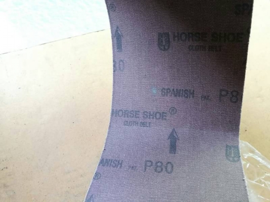 450 บ.ส่งฟรี083-2000058 LINE ID: line832923 กระดาษทรายแบบวง ยี่ห้อ HORSE SHOE ผลิต สเปน หน้ากว้าง 4นิ้ว ความละเอียดNo. 80 สำหรับใส่เครื่องขัดแบบรถถัง