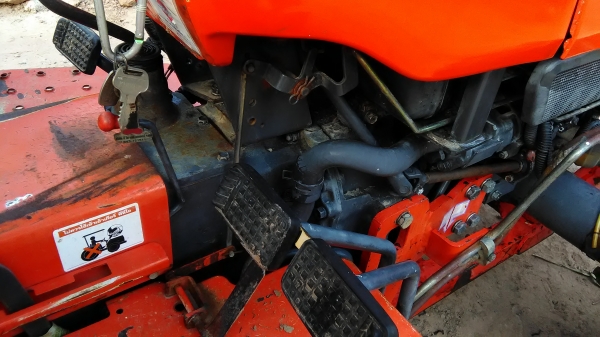 ขายรถไถKUBOTA 34.แรงสถาพนางฟ้ารถพร้อมลุย เครื่อง เกียรดีไฮโลลิกแจ๋ว ขายรถไถKUBOTA 34.แรงสถาพนางฟ้ารถพร้อมลุย เครื่อง เกียรดีไฮโลลิกแจ๋ว