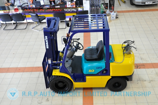 ขายรถโฟล์คลิฟท์มือสอง KOMATSU รุ่น FG30HT-12-520568 นำเข้าไม่เคยใช้งานในไทย