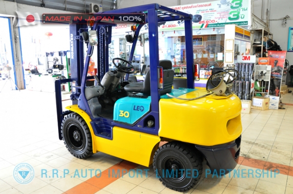 ขายรถโฟล์คลิฟท์มือสอง KOMATSU รุ่น FG30HT-12-520568 นำเข้าไม่เคยใช้งานในไทย