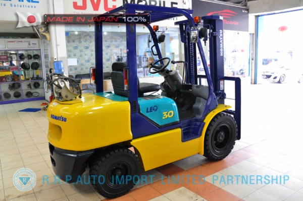 ขายรถโฟล์คลิฟท์มือสอง KOMATSU รุ่น FG30HT-12-520568 นำเข้าไม่เคยใช้งานในไทย